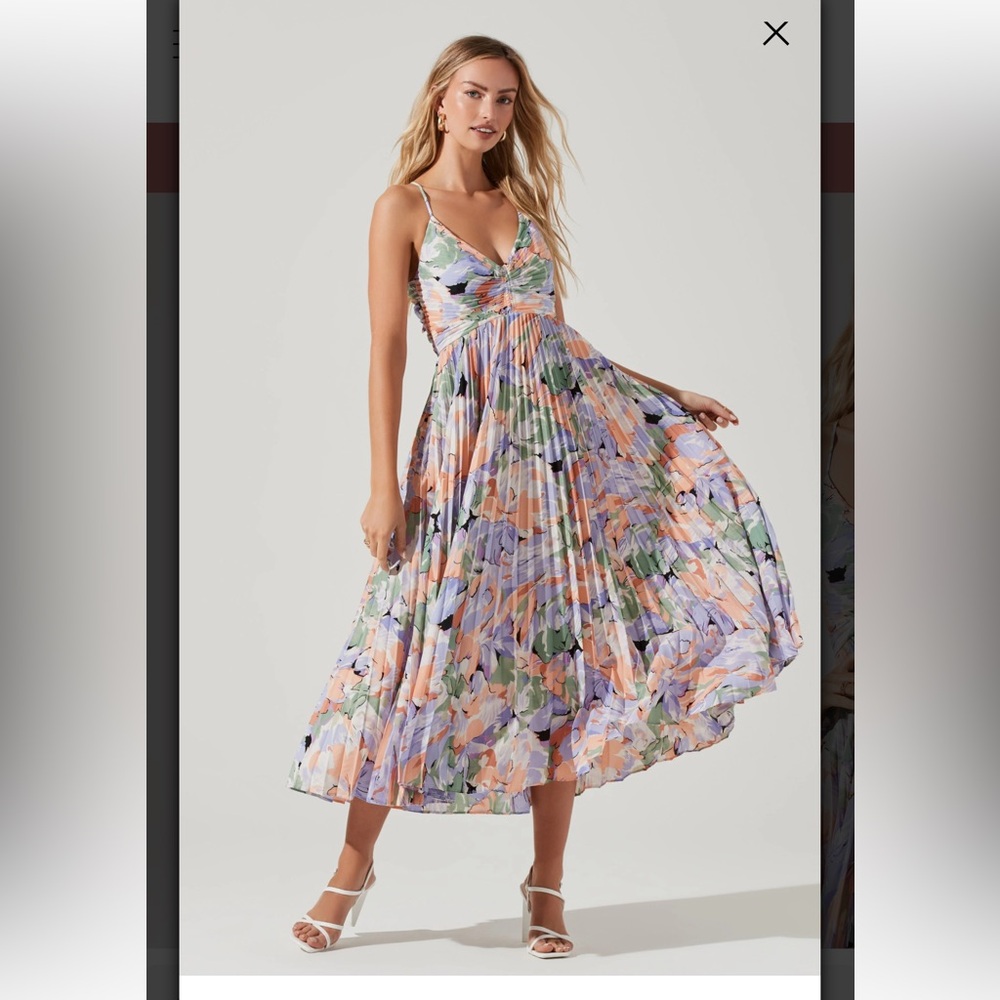 Astr Floral Pleated Midi Dress in Lavender, Peach & Green